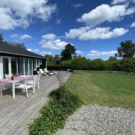 Holiday home Hallveig - 1-1km From The Sea In Lolland- Falster And Mon By Interhome Boto By