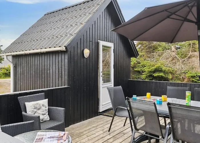 Hallveig - 1-1km From The Sea By Interhome 度假居 *